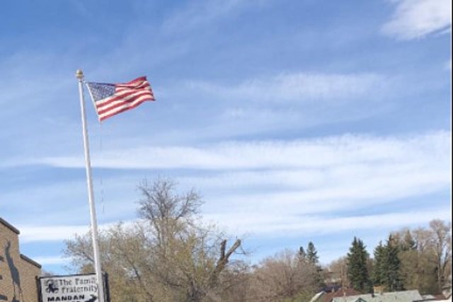 Mandan Moose Lodge Honors An Old Friend – Our Flag.